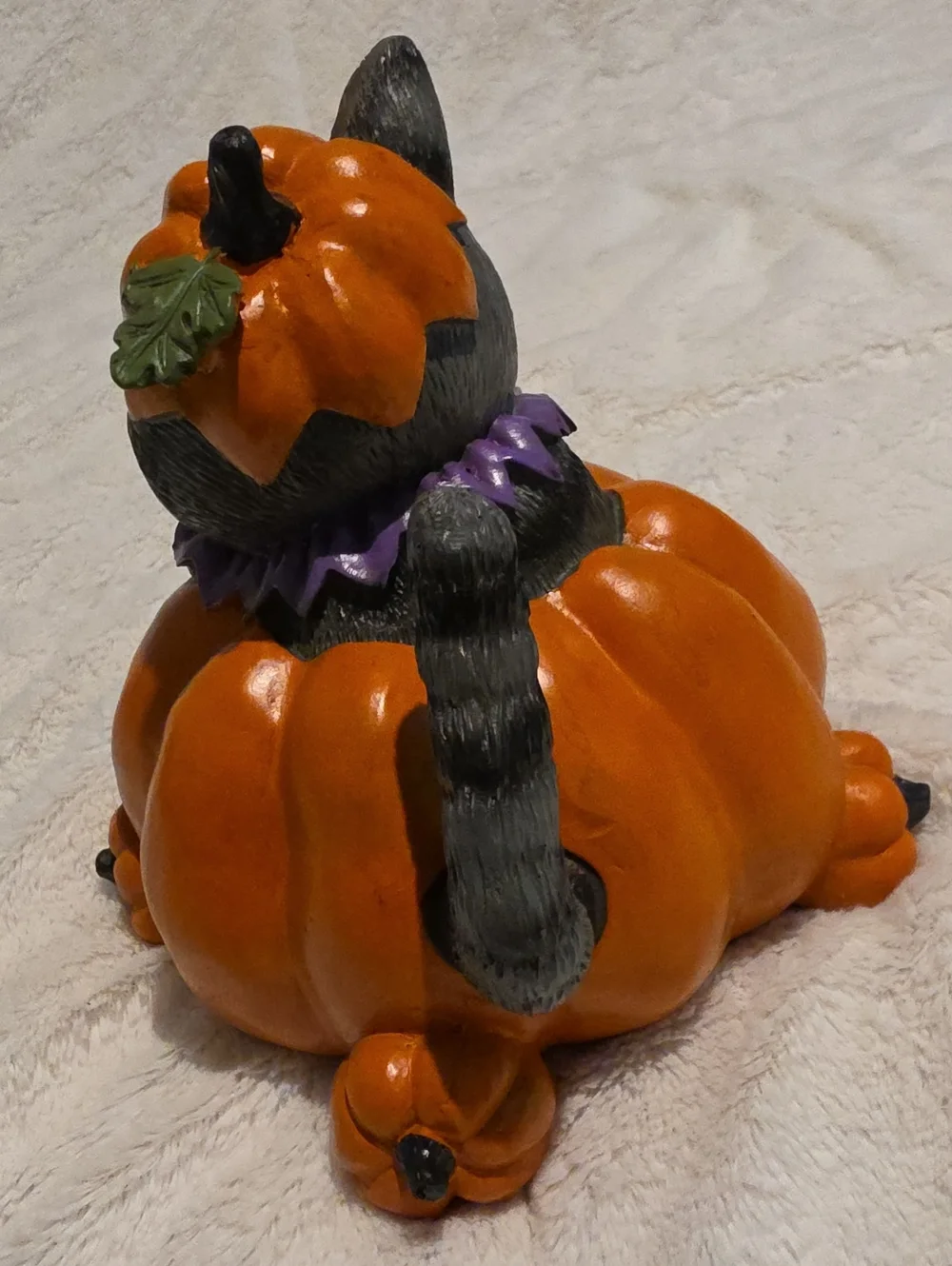 Halloween Pumpkin Cat Figure